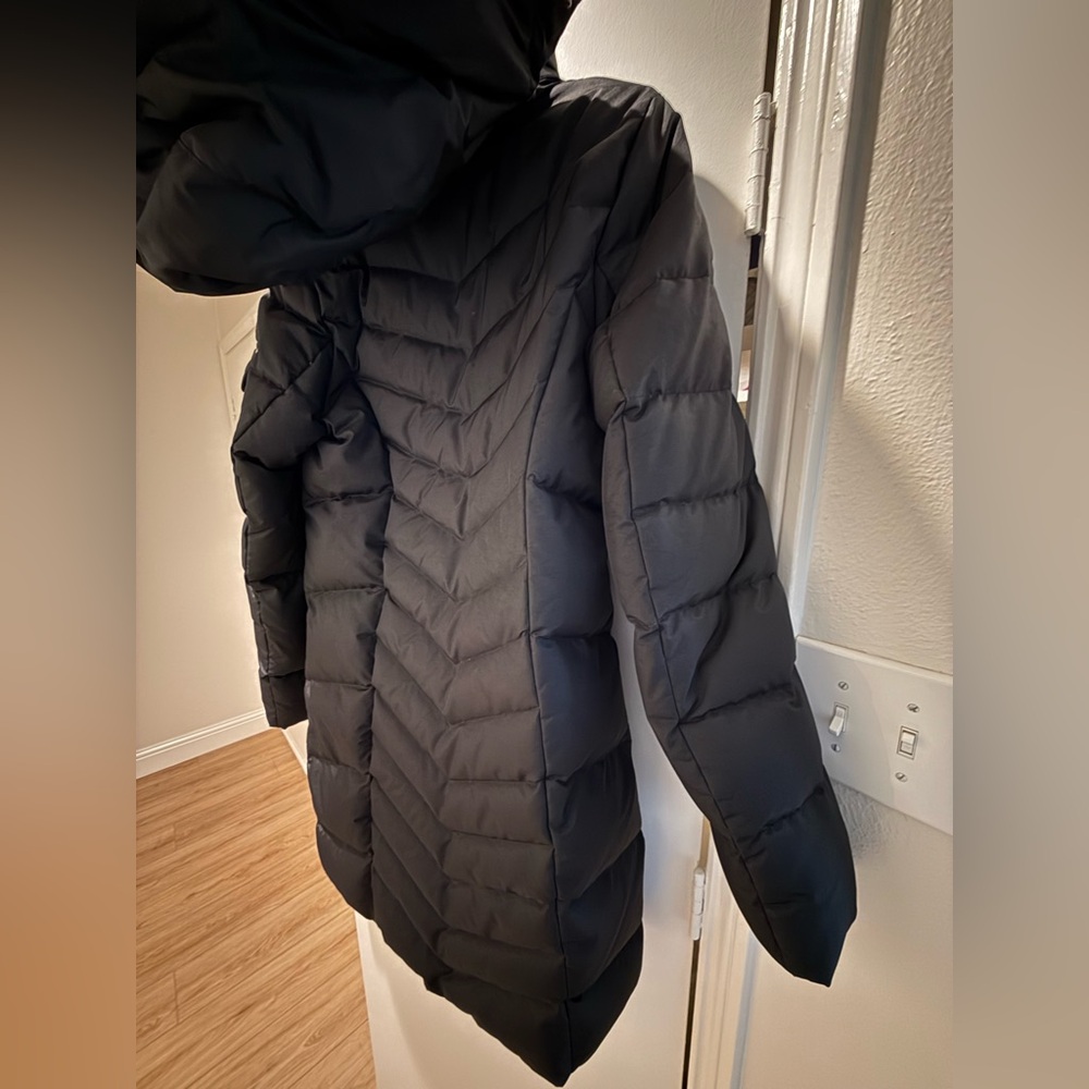 Eddie Bauer Women's Black Puffer Jacket - Picture 6 of 15